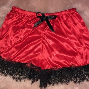 🌹 RED Vintage Lace Trim Shorts 🌹